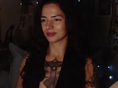 Snapshot of BeellyDance chatting on October 27, 11:09 pm BeellyDance online show from October 27, 11:09 pm