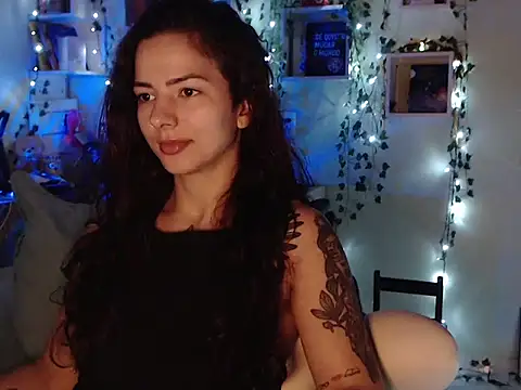 Snapshot of BeellyDance chatting on October 28, 11:14 am BeellyDance online show from October 28, 11:14 am