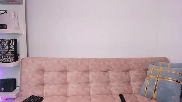 SofiaSweet  online show from December 15, 1:43 pm