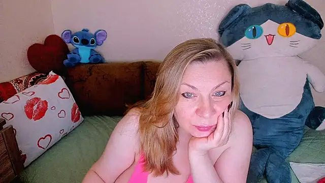 Snapshot of KerryBlareX chatting on October 25, 2:02 pm KerryBlareX online show from October 25, 2:02 pm