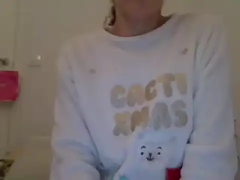 zorritasuperhot online show from December 6, 10:30 pm