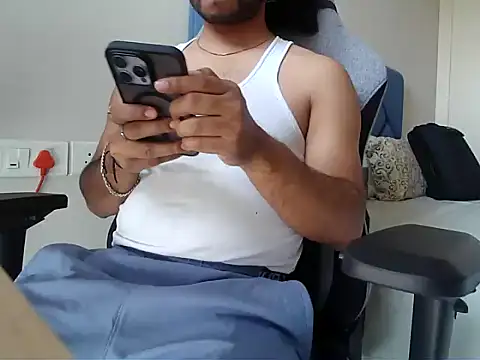 Snapshot of insanefreak69 chatting on March 5, 10:22 am insanefreak69 online show from March 5, 10:22 am