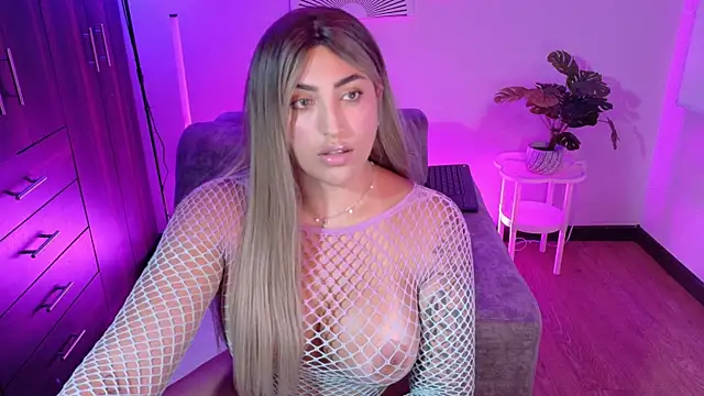 a belladanger online show from May 2, 3:00 am
