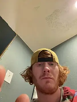 Snapshot of hottestcouplevaa chatting on March 9, 2:32 pm hottestcouplevaa online show from March 9, 2:32 pm