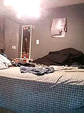 Snapshot of hottestcouplevaa chatting on December 13, 10:04 pm hottestcouplevaa online show from December 13, 10:04 pm