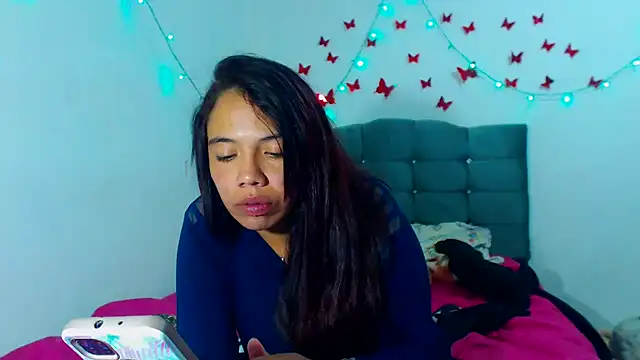 AmaraRoberts420 online show from January 17, 2:50 am