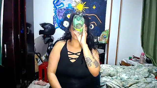 Snapshot of AmaraRoberts420 chatting on May 24, 6:51 am AmaraRoberts420 online show from May 24, 6:51 am