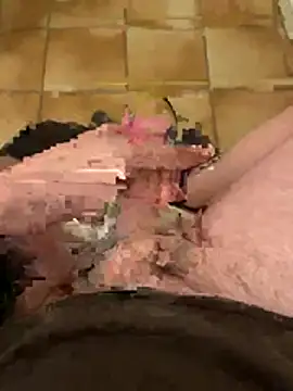 Snapshot of Time4you90 chatting on February 18, 7:04 am Time4you90 online show from February 18, 7:04 am