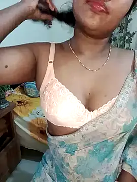 Snapshot of esita_1212 chatting on February 15, 4:45 pm esita 1212 online show from February 15, 4:45 pm