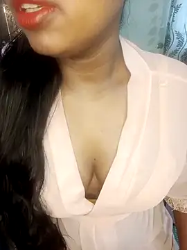 Snapshot of esita_1212 chatting on March 5, 6:12 am esita 1212 online show from March 5, 6:12 am