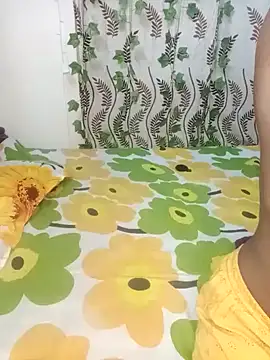 Snapshot of esita_1212 chatting on March 9, 2:21 pm esita 1212 online show from March 9, 2:21 pm