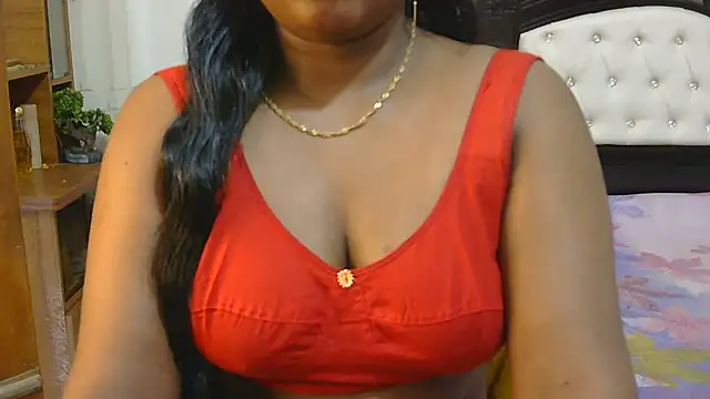 Snapshot of esita_1212 chatting on September 18, 1:18 am esita 1212 online show from September 18, 1:18 am