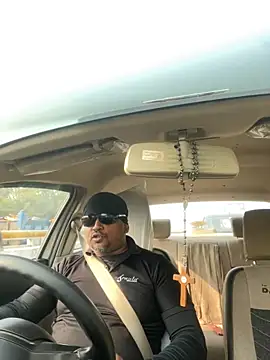 Dick 6inches online show from November 13, 4:33 am