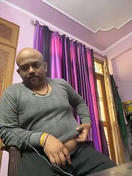 Dick 6inches online show from November 28, 10:29 am