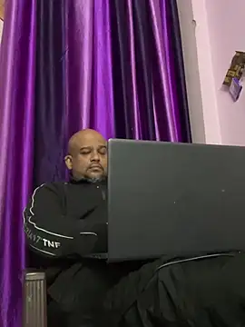 Dick 6inches online show from February 6, 3:37 pm