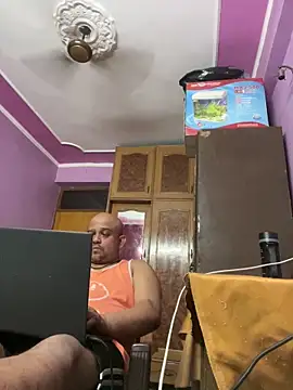 Snapshot of Dick_6inches chatting on April 25, 1:41 pm Dick 6inches online show from April 25, 1:41 pm