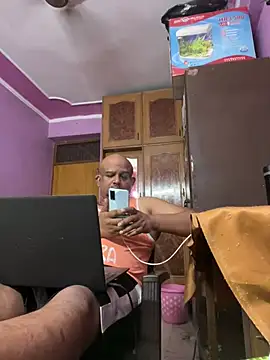 Snapshot of Dick_6inches chatting on May 4, 8:54 am Dick 6inches online show from May 4, 8:54 am