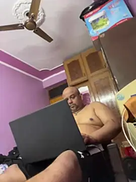 Snapshot of Dick_6inches chatting on July 1, 4:29 pm Dick 6inches online show from July 1, 4:29 pm