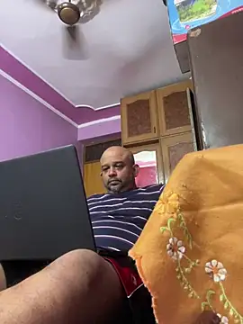 Snapshot of Dick_6inches chatting on July 25, 8:01 am Dick 6inches online show from July 25, 8:01 am