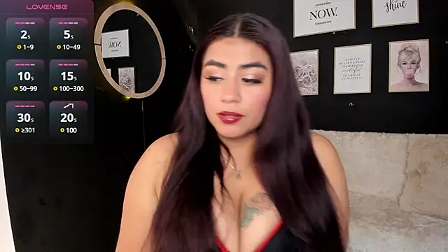Snapshot of silvia_lane chatting on March 5, 4:24 am silvia lane online show from March 5, 4:24 am