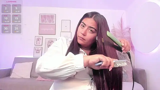 silvia lane online show from November 12, 3:40 am