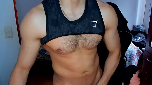 Snapshot of Tommy_Bred chatting on September 30, 5:51 pm Tommy Bred online show from September 30, 5:51 pm