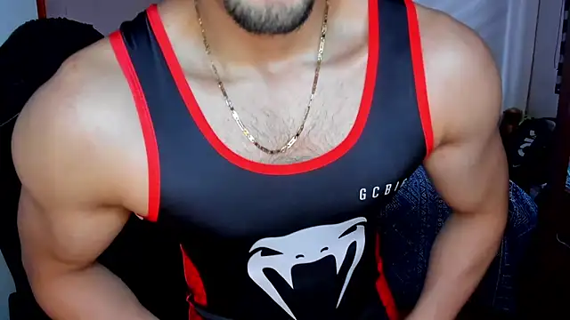 Snapshot of Tommy_Bred chatting on November 25, 6:08 pm Tommy Bred online show from November 25, 6:08 pm