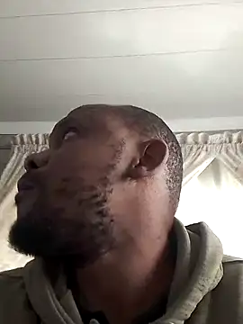 Snapshot of TheTwist chatting on February 20, 7:45 am TheTwist online show from February 20, 7:45 am