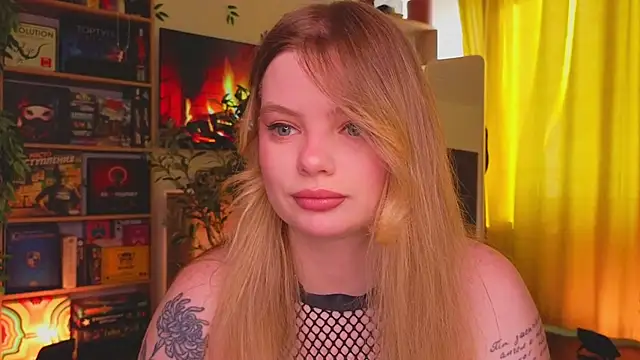 Hottie Jane online show from October 18, 9:21 am