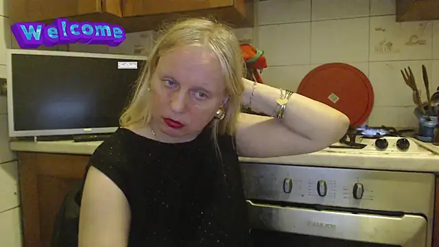 martachatte online show from February 25, 7:03 pm