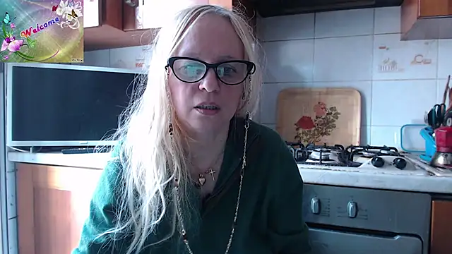 martachatte online show from September 24, 7:33 am