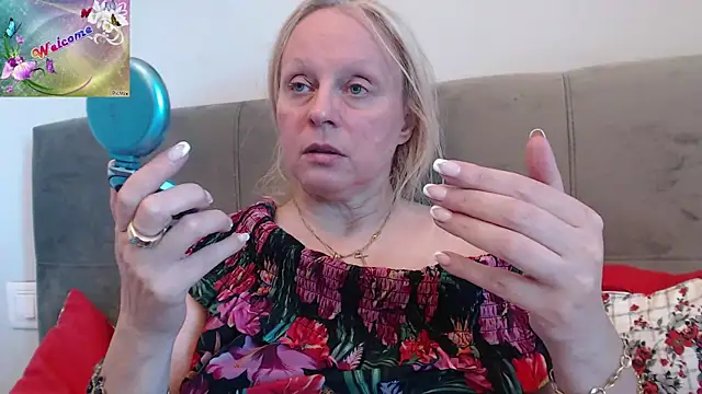 martachatte online show from September 29, 8:30 am