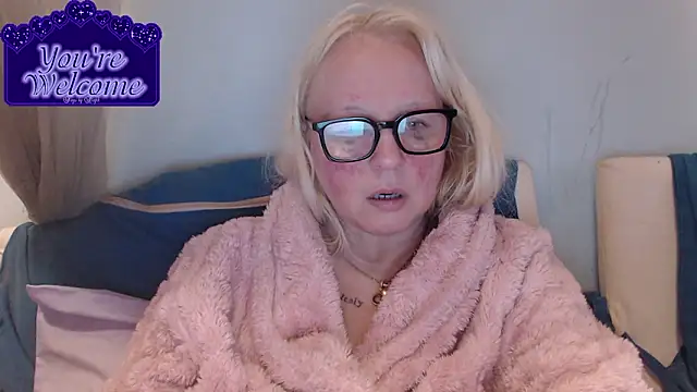 martachatte online show from March 12, 9:04 am