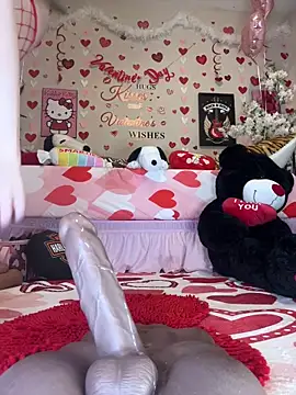 Valentines Day online show from June 13, 12:14 pm