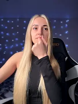 Snapshot of minalawarden chatting on October 16, 10:49 am minalawarden online show from October 16, 10:49 am