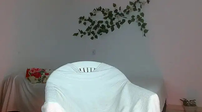 Nayade online show from February 16, 1:36 am