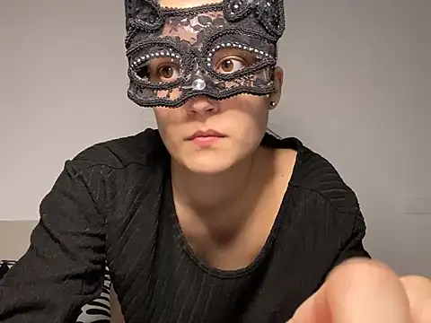 M0Namour98 online show from February 19, 3:16 pm