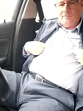 stiffandlubedxh online show from October 26, 9:10 pm