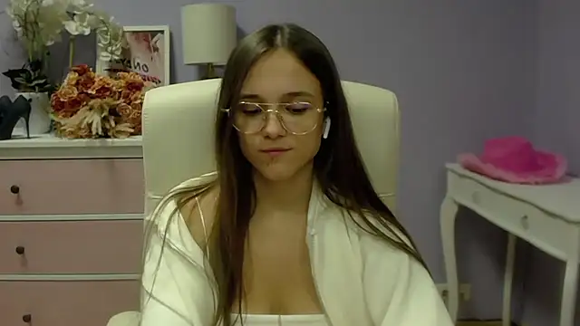 dirtyxEmily online show from February 19, 10:45 am