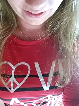 Snapshot of Pitufina_love chatting on September 12, 8:47 am Pitufina love online show from September 12, 8:47 am