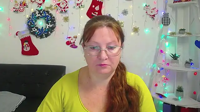 VanessaHotts online show from January 7, 6:05 am