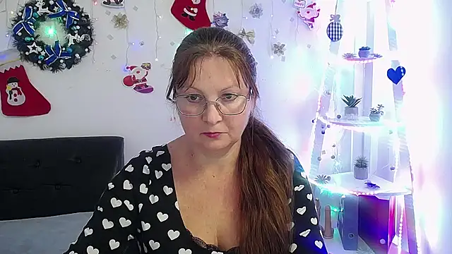 VanessaHotts online show from January 9, 3:23 pm