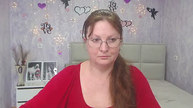 VanessaHotts online show from March 7, 12:56 pm
