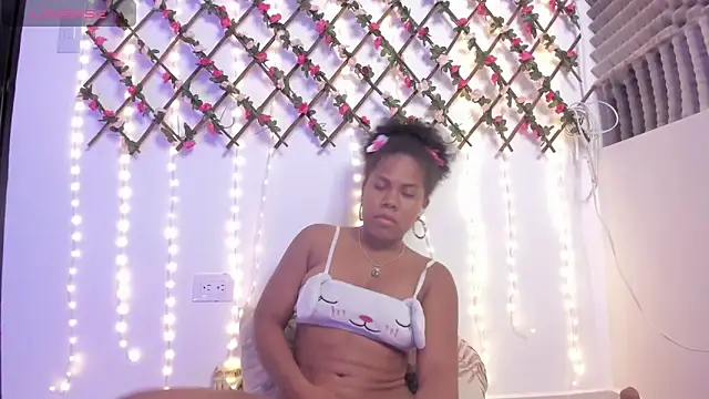 naughty ebonyy online show from May 27, 6:21 am