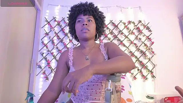 naughty ebonyy online show from June 18, 12:33 am
