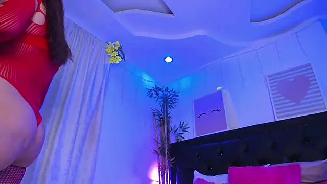 lonely shewolf online show from January 13, 6:59 pm