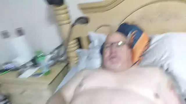 Bigbear0563 online show from March 4, 4:35 pm