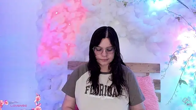 Mey moon online show from February 3, 10:54 pm