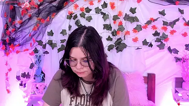 Mey moon online show from February 6, 2:58 pm