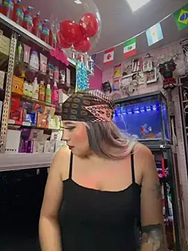 Snapshot of TamySweetness chatting on June 9, 3:34 pm TamySweetness online show from June 9, 3:34 pm
